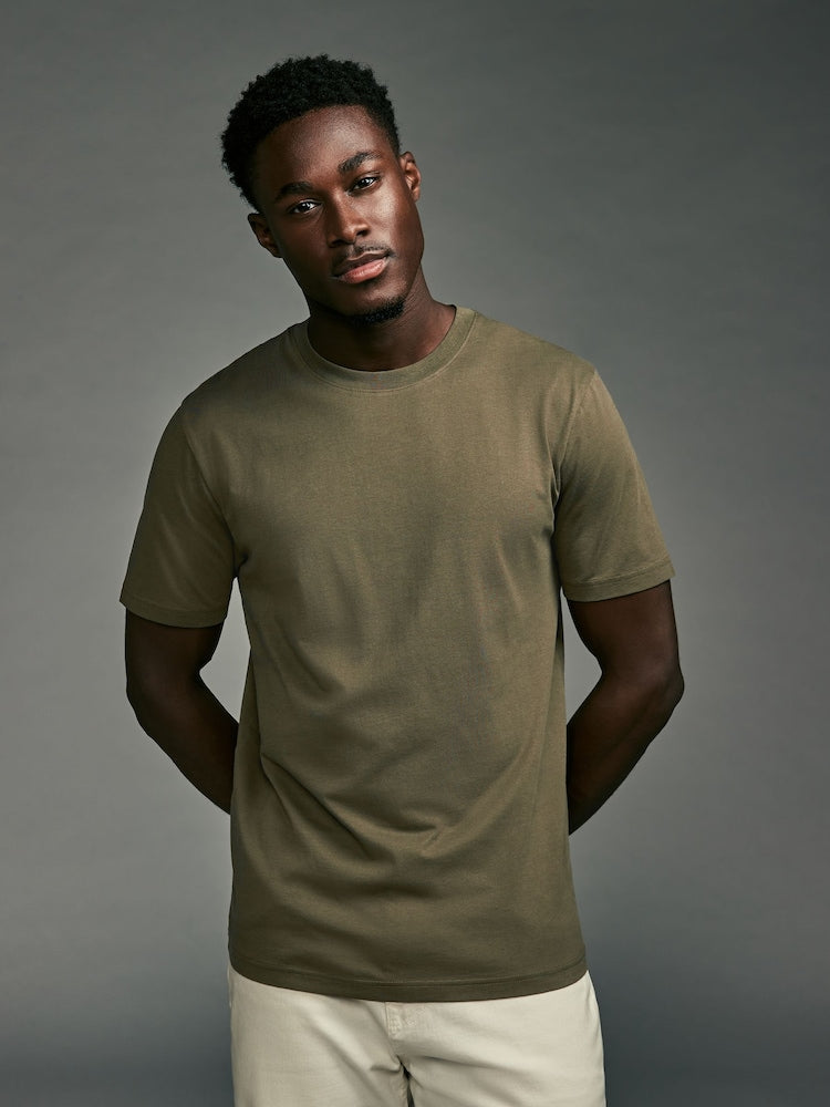 Men's Tailored Slim Fit T-Shirt