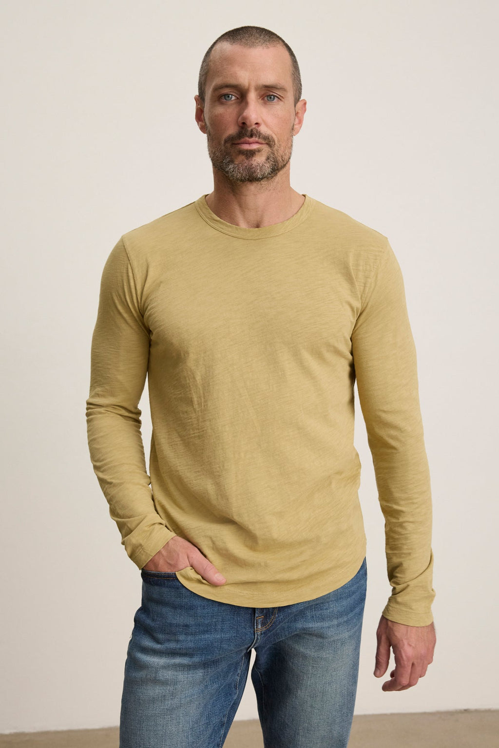 Men's Essential Long Sleeve T-Shirt