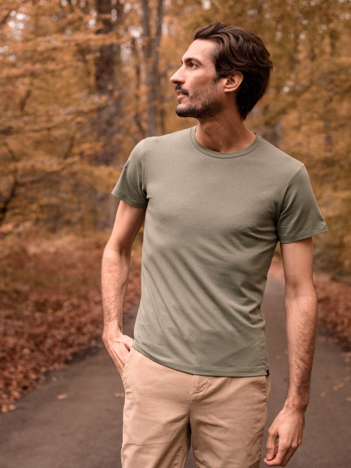 Men's Everyday Athletic Fit T-Shirt