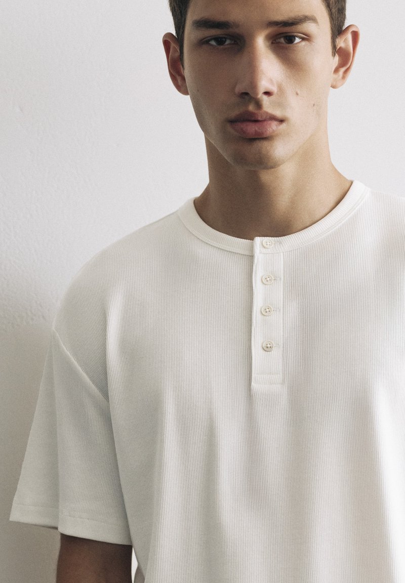 Men's Core Classic Fit T-Shirt