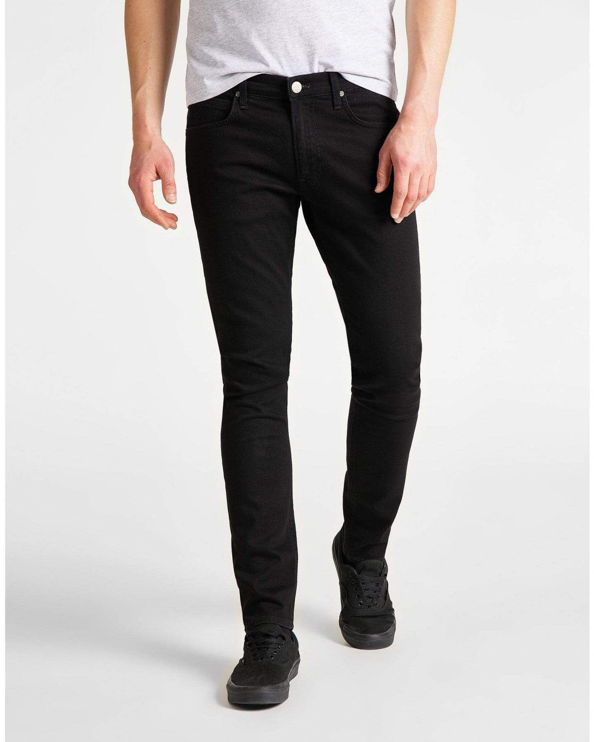 Men's Slim Tapered Jeans