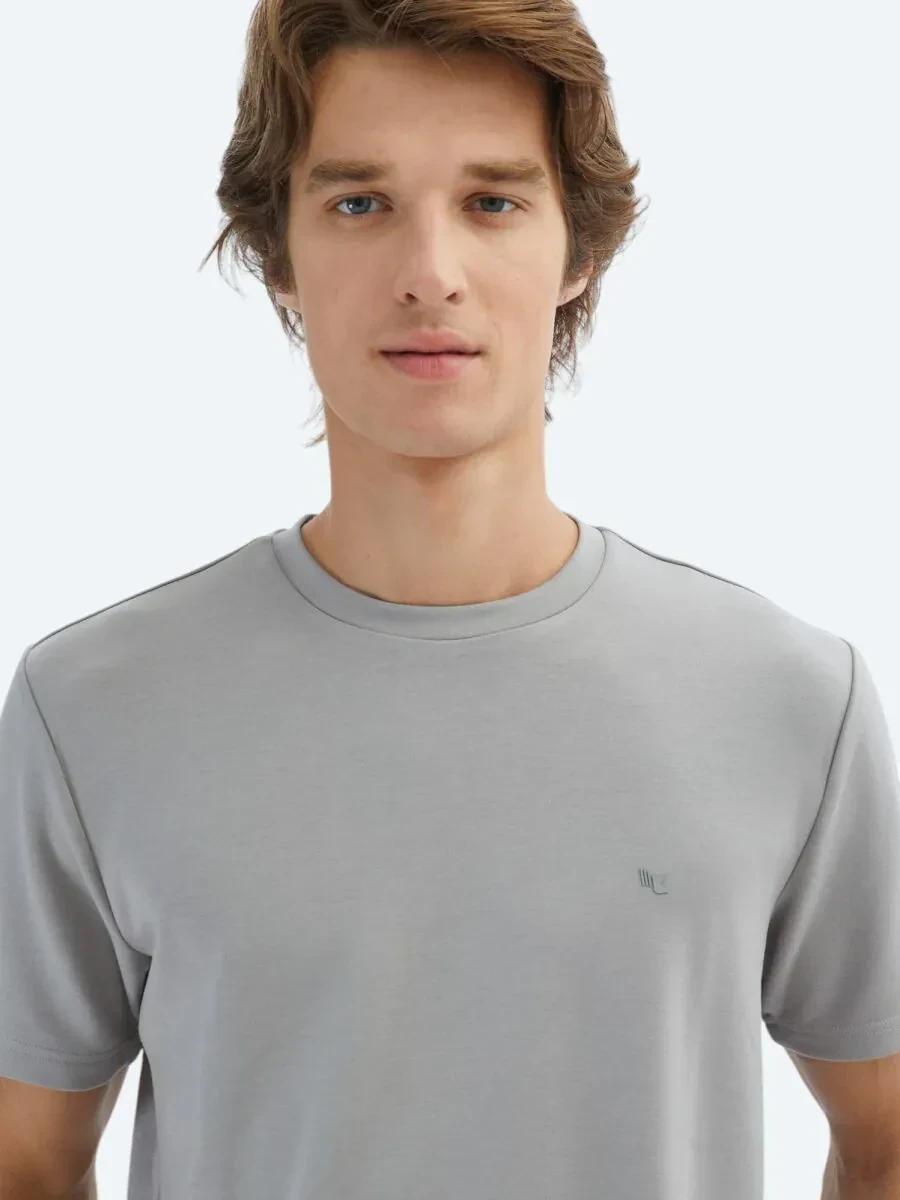 Men's Modern Muscle Fit T-Shirt